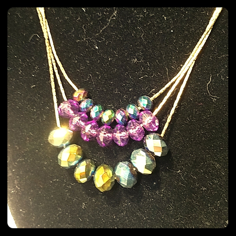 ⭐️ NWOT Mirror-like bead necklace